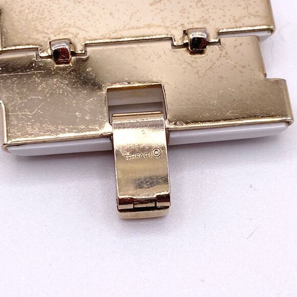 Crown Trifari White Resin Bar Panel Bracelet - Picture 6 of 8